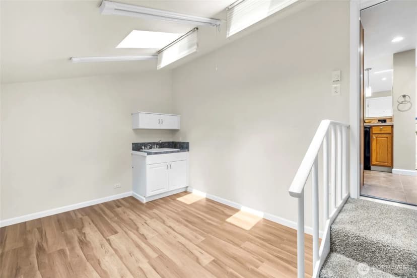 Property photo for 340 Snohomish Drive, La Conner photo 18