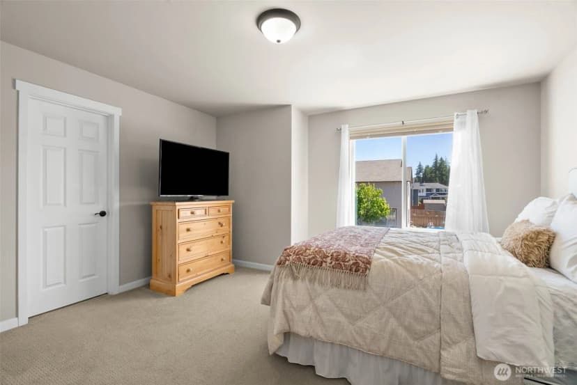 Property photo for 4298 Novak Drive Sw, Port Orchard photo 28