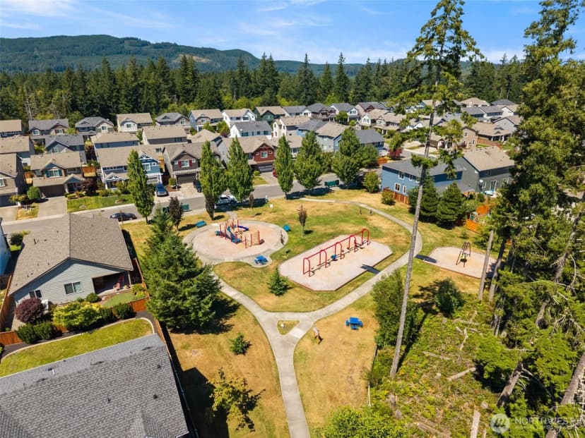 Property photo for 4298 Novak Drive Sw, Port Orchard photo 39