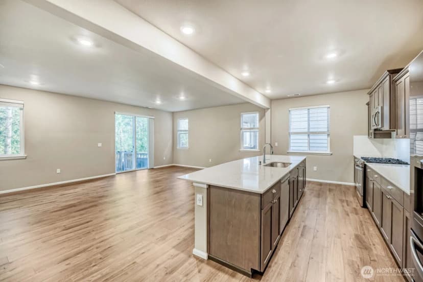 Property photo for 23511 Tahoma Place, Black Diamond photo 7