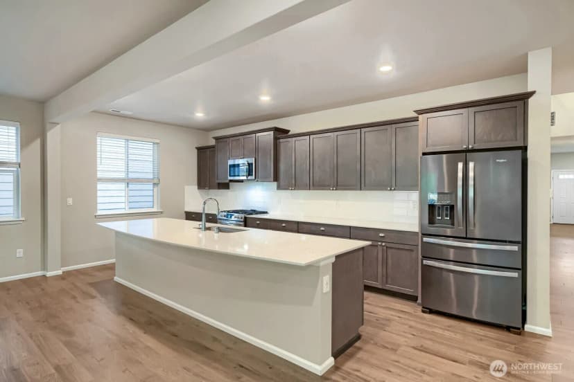Property photo for 23511 Tahoma Place, Black Diamond photo 8