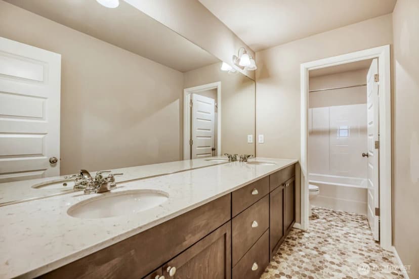 Property photo for 23511 Tahoma Place, Black Diamond photo 24