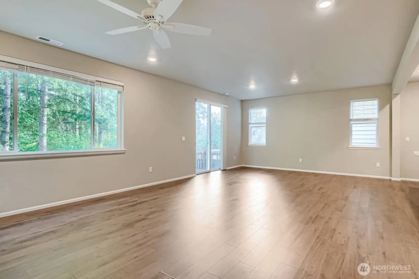 Property photo for 23511 Tahoma Place, Black Diamond photo 14