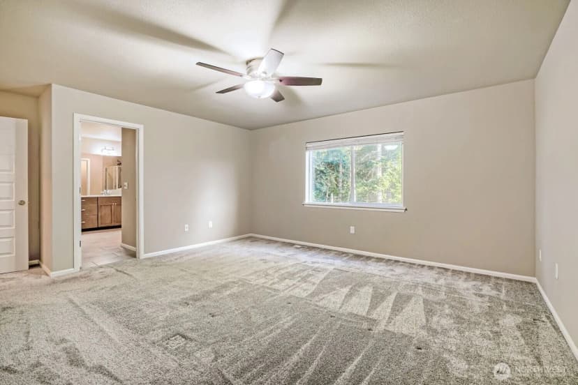Property photo for 23511 Tahoma Place, Black Diamond photo 18