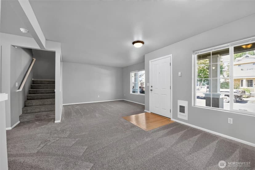 Property photo for 6514 Oklahoma Street Se, Lacey photo 3