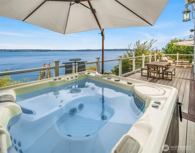 Property photo for 25764 Gold Beach Drive Sw, Vashon photo 4