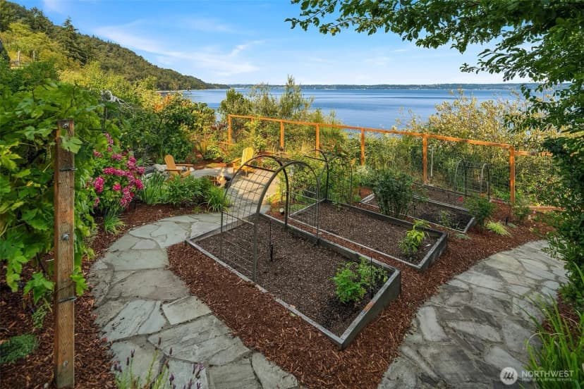 Property photo for 25764 Gold Beach Drive Sw, Vashon photo 35