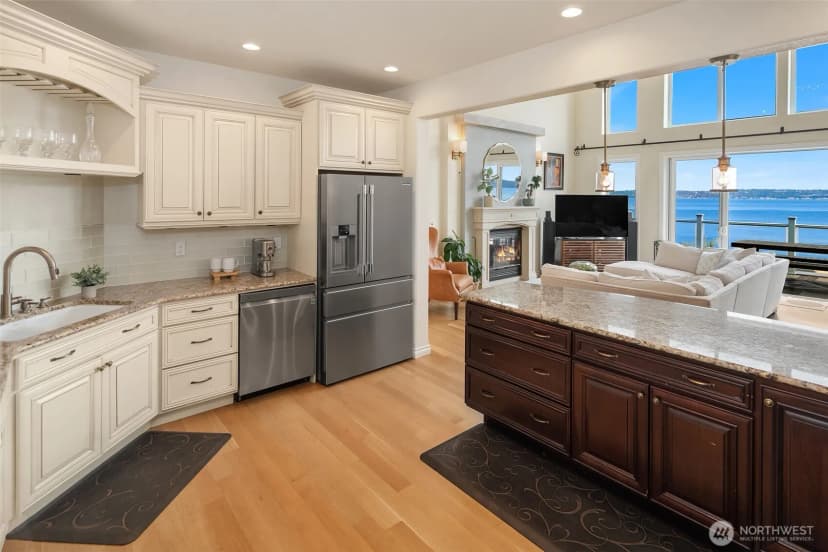 Property photo for 25764 Gold Beach Drive Sw, Vashon photo 6