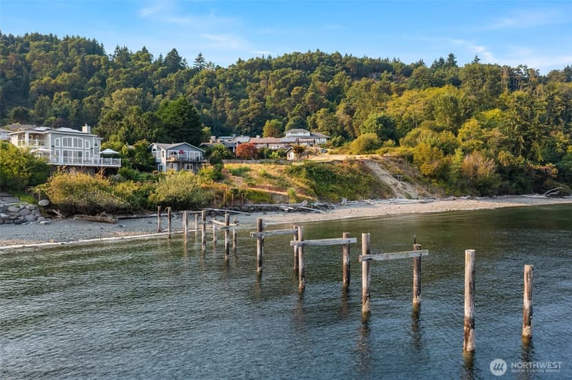 Property photo for 25764 Gold Beach Drive Sw, Vashon photo 37