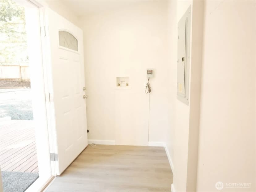 Property photo for 160 E Clonakilty Drive, Shelton photo 23