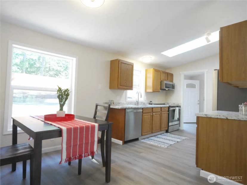 Property photo for 160 E Clonakilty Drive, Shelton photo 10