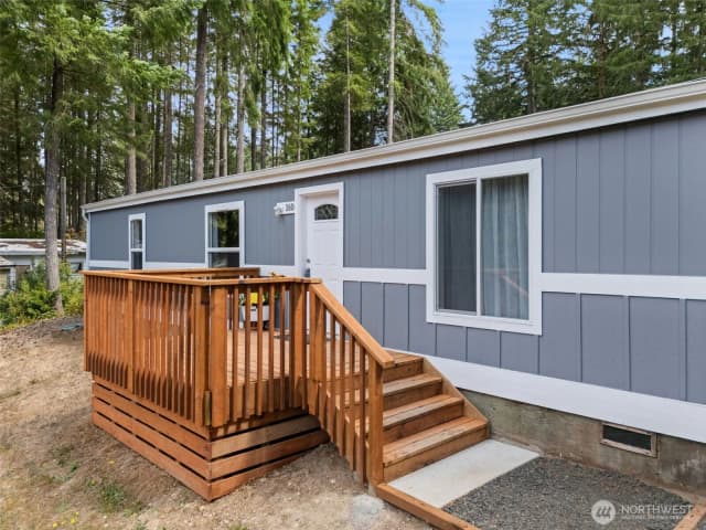 Property photo for 160 E Clonakilty Drive, Shelton photo 2