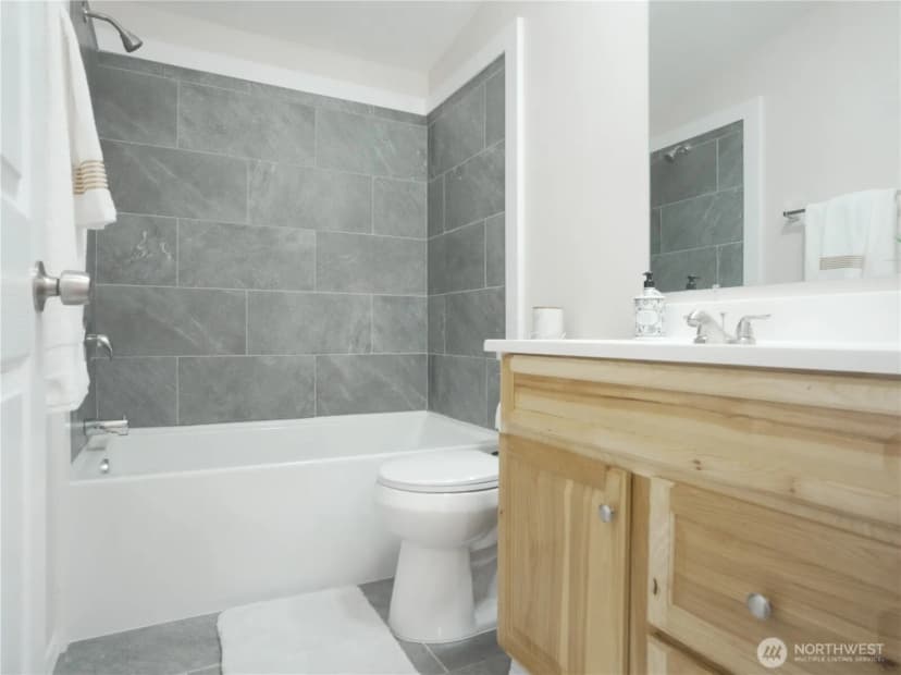 Property photo for 160 E Clonakilty Drive, Shelton photo 20