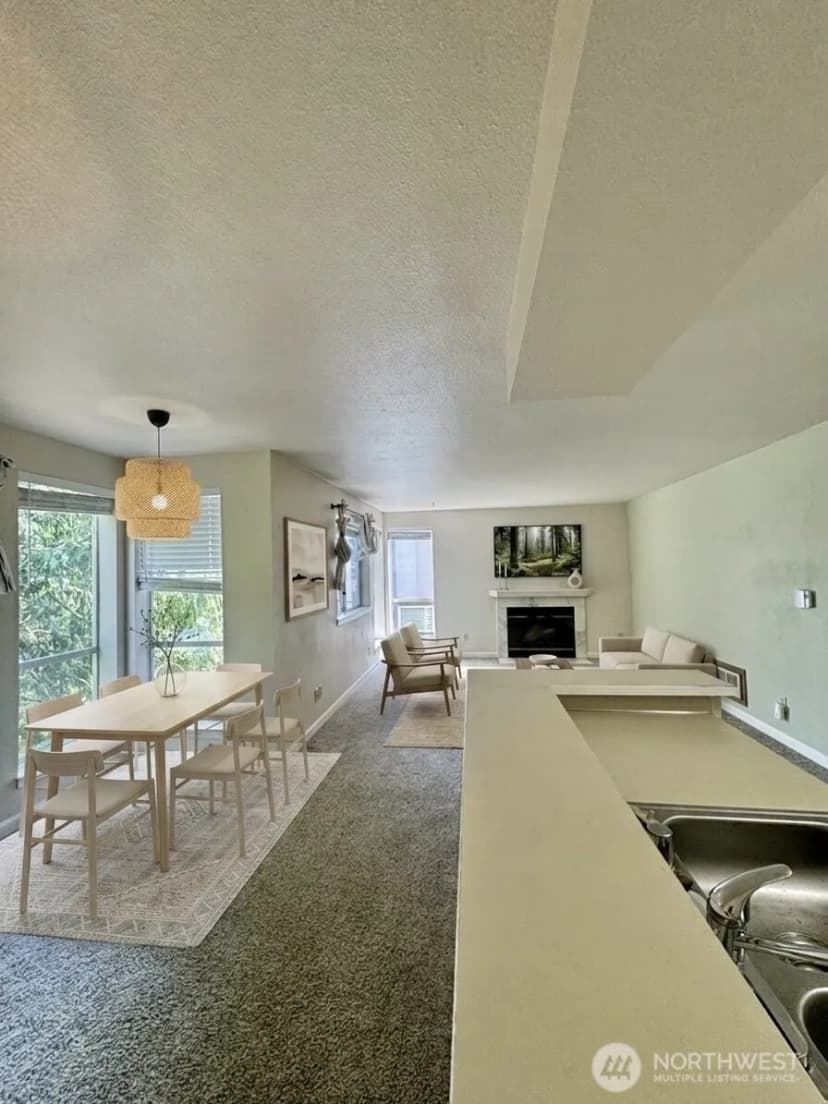 Property photo for 12026 15th Avenue Ne #304, Seattle photo 21