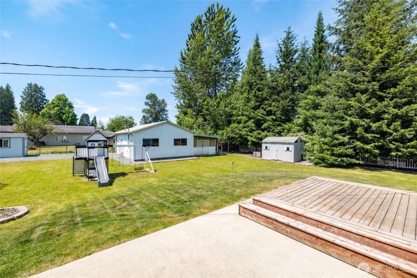 Property photo for 24499 E State Street, Sedro Woolley photo 32