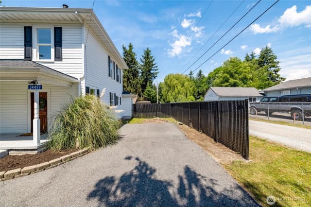 Property photo for 24499 E State Street, Sedro Woolley photo 4