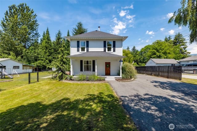 Property photo for 24499 E State Street, Sedro Woolley photo 3