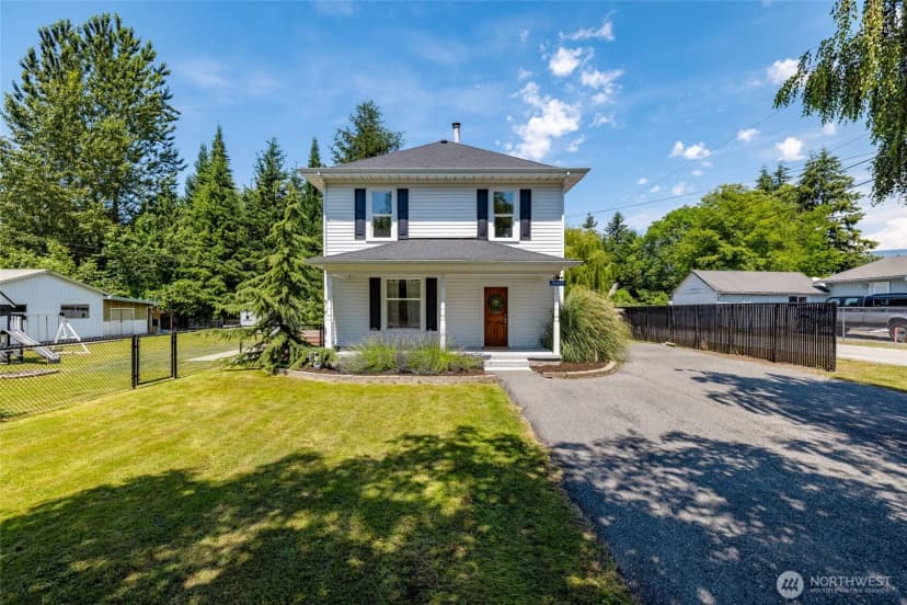 Property photo for 24499 E State Street, Sedro Woolley photo 3