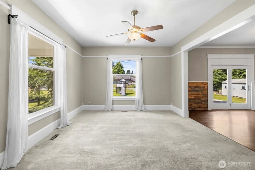 Property photo for 24499 E State Street, Sedro Woolley photo 7