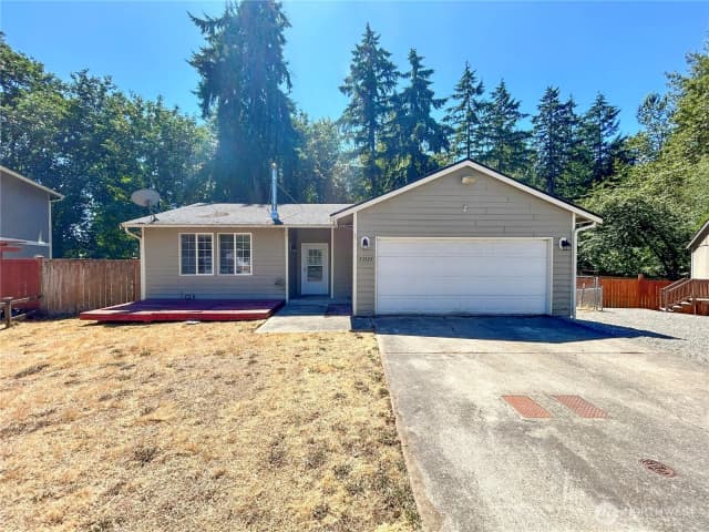 Property photo for 25322 39th Avenue E, Spanaway
