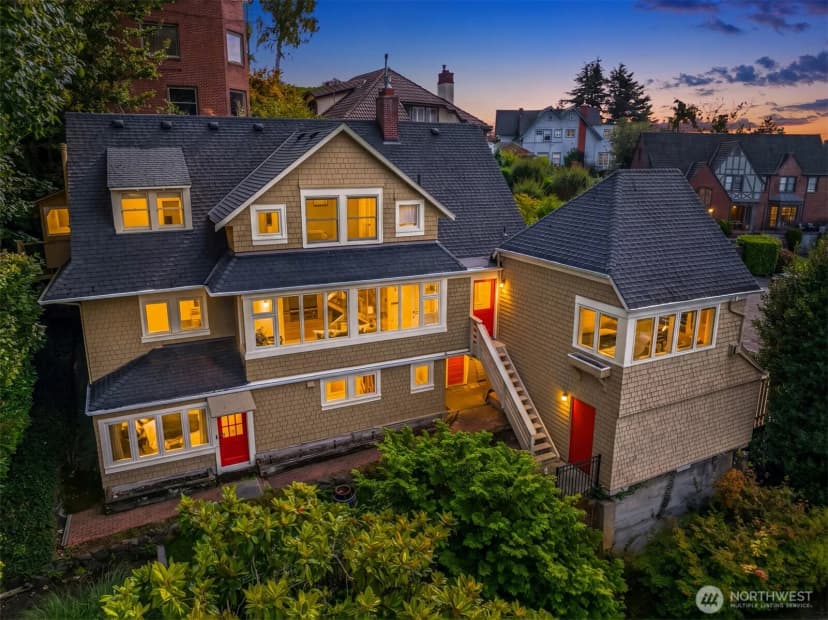 Property photo for 708 W Prospect Street, Seattle