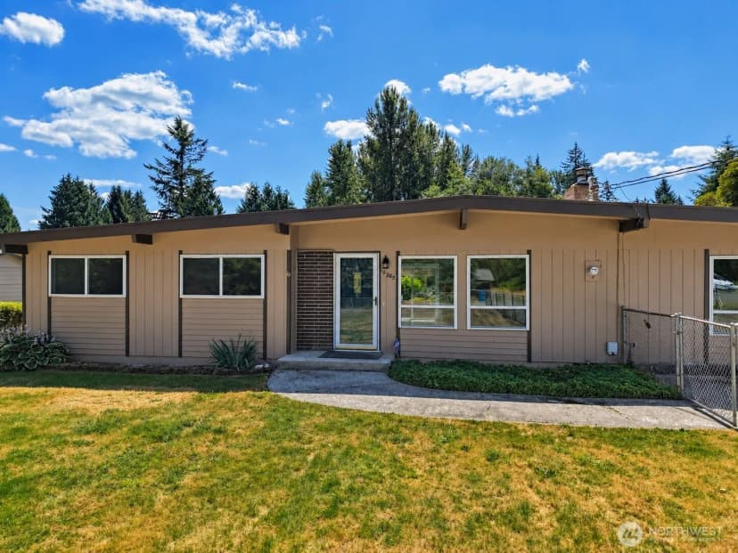 Property photo for 18625 Se 213th Street, Renton
