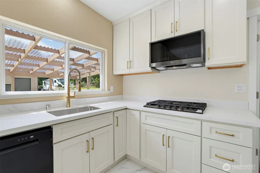 Property photo for 18625 Se 213th Street, Renton photo 12