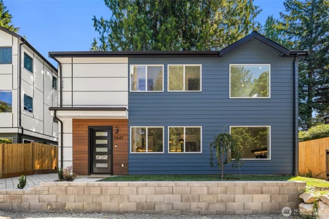 Property photo for 3847 Ne 88th Street, Seattle