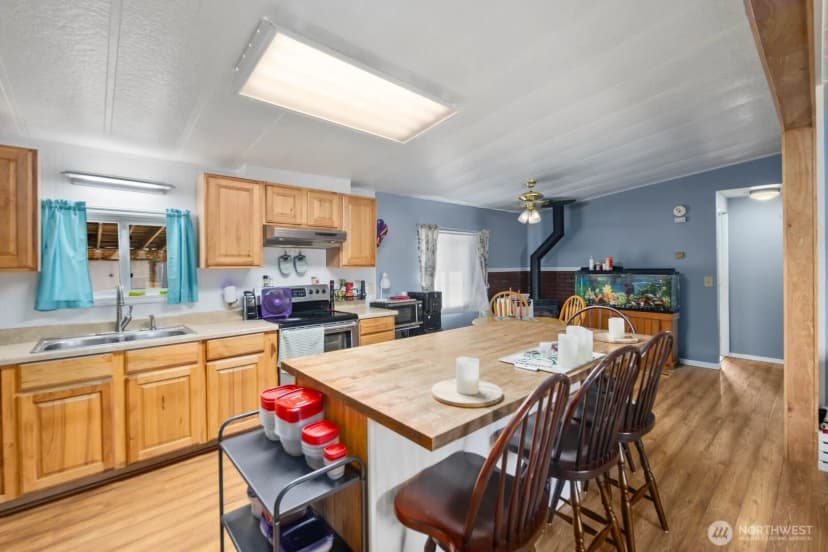 Property photo for 19921 23rd Avenue Ne, Arlington photo 10