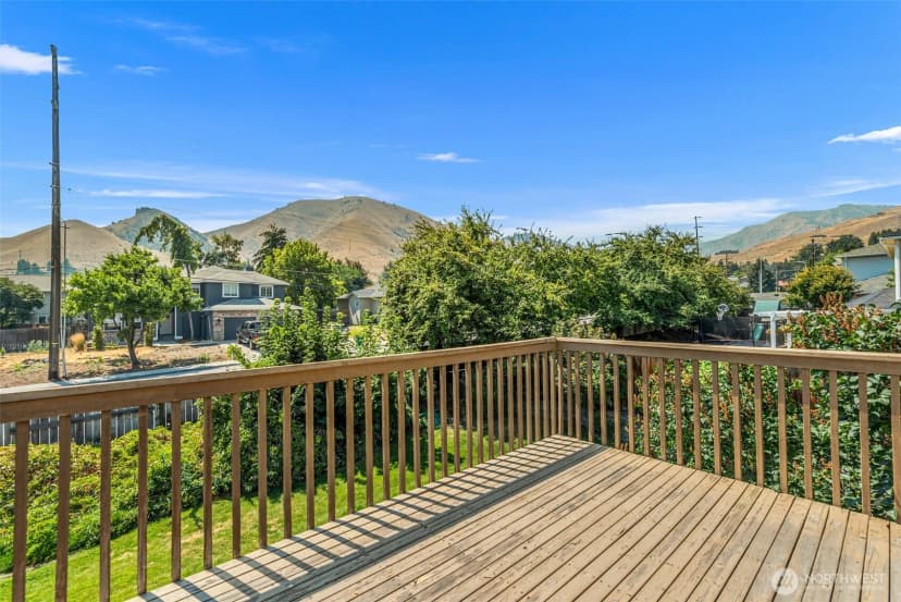 Property photo for 2208 Ashley Brooke, Wenatchee photo 37