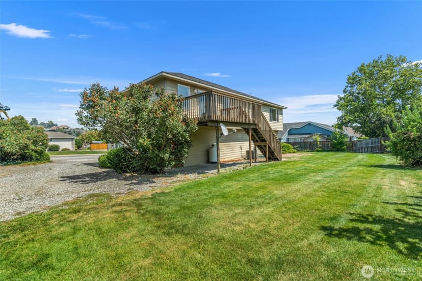 Property photo for 2208 Ashley Brooke, Wenatchee photo 33