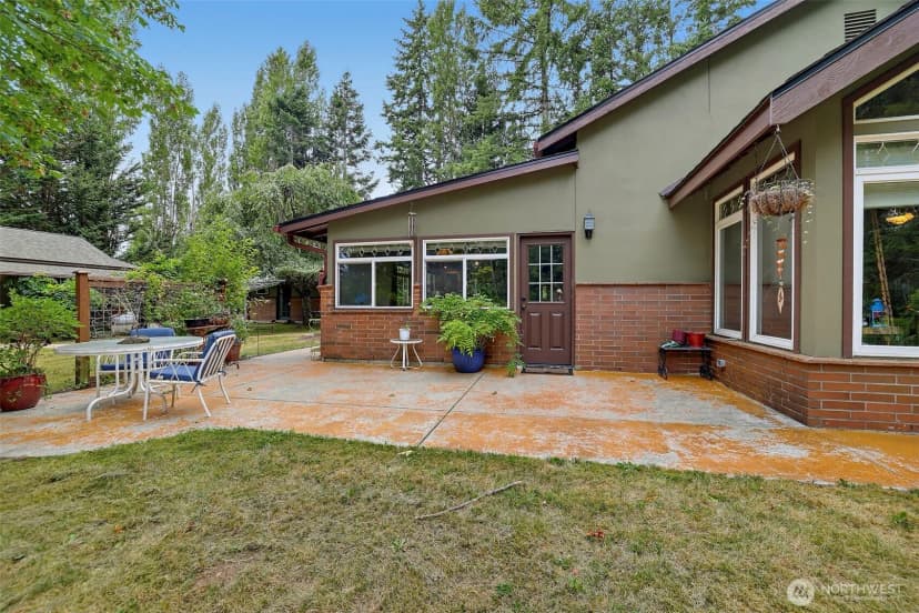 Property photo for 24901 Roberts Drive, Black Diamond photo 32