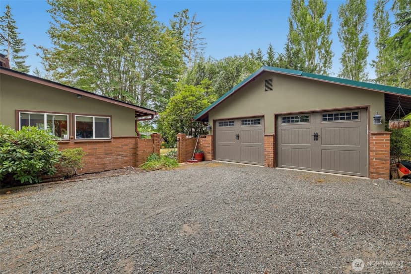 Property photo for 24901 Roberts Drive, Black Diamond photo 29