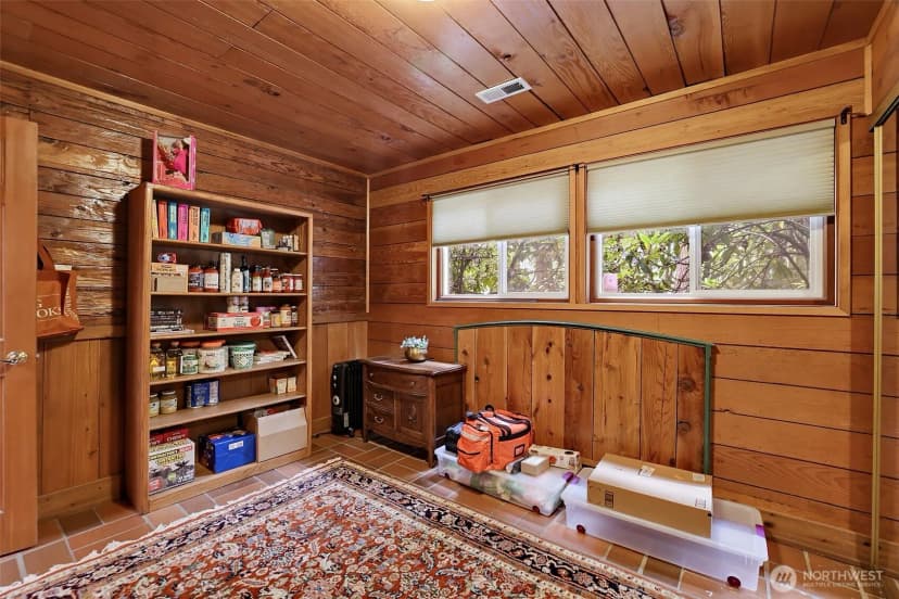 Property photo for 24901 Roberts Drive, Black Diamond photo 19