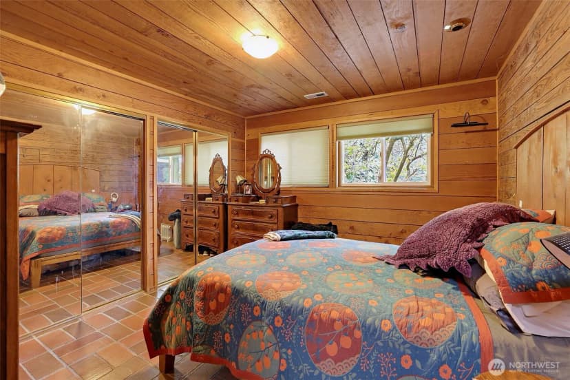Property photo for 24901 Roberts Drive, Black Diamond photo 17