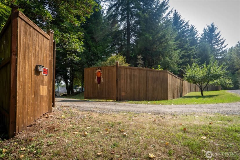Property photo for 11510 Snowcap Lane Se, Rainier photo 6