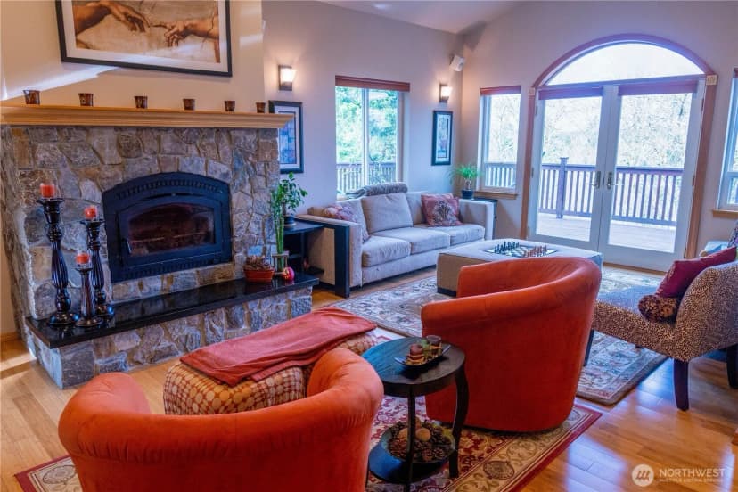 Property photo for 11510 Snowcap Lane Se, Rainier photo 14