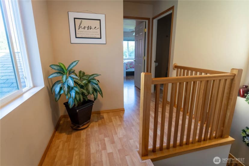 Property photo for 11510 Snowcap Lane Se, Rainier photo 28