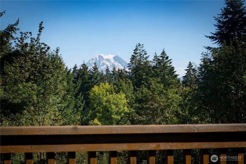 Property photo for 11510 Snowcap Lane Se, Rainier photo 4