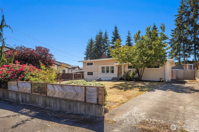 Property photo for 6024 Park Way, Lynnwood photo 2