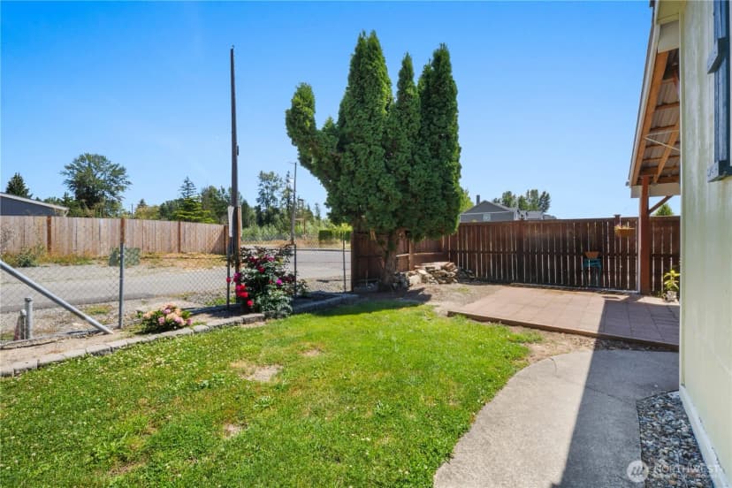 Property photo for 15920 81st Avenue E, Puyallup photo 5