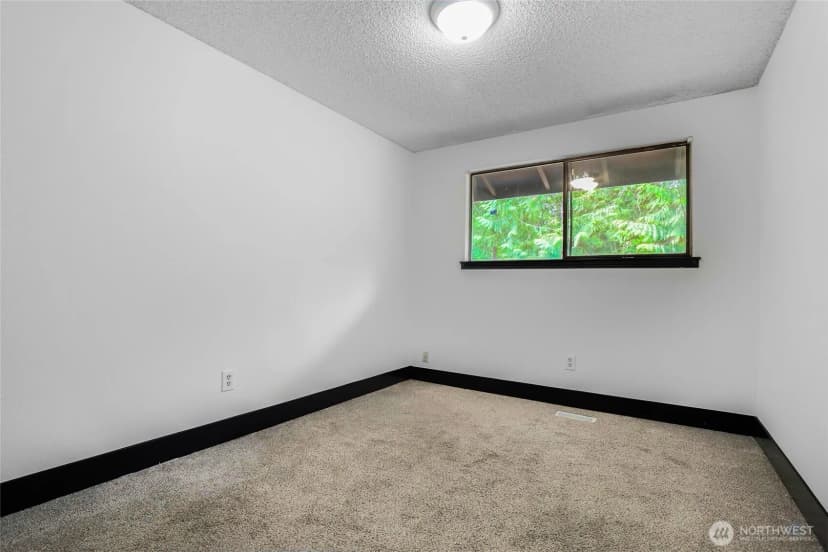 Property photo for 4509 W Tapps Drive E, Lake Tapps photo 10