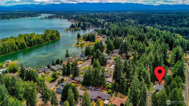 Property photo for 4509 W Tapps Drive E, Lake Tapps photo 2
