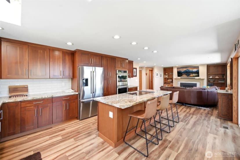 Property photo for 1010 1st Lane, Mukilteo photo 15