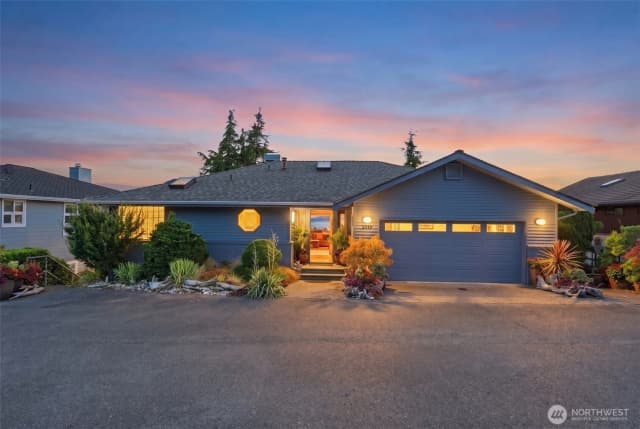 Property photo for 1010 1st Lane, Mukilteo photo 3