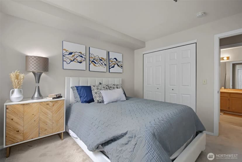 Property photo for 2560 118th Avenue Se #3-201, Bellevue photo 21