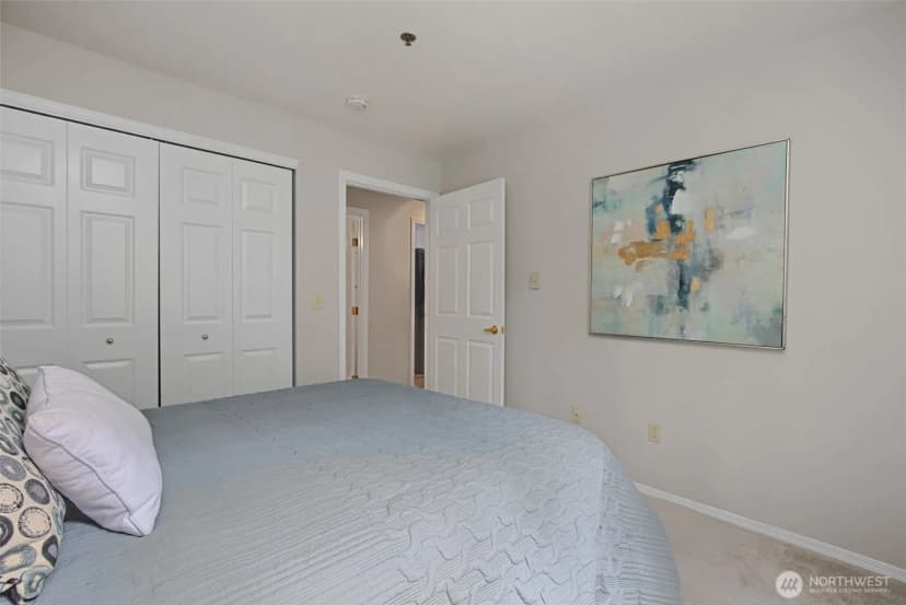 Property photo for 2560 118th Avenue Se #3-201, Bellevue photo 22