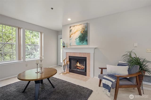 Property photo for 2560 118th Avenue Se #3-201, Bellevue photo 5