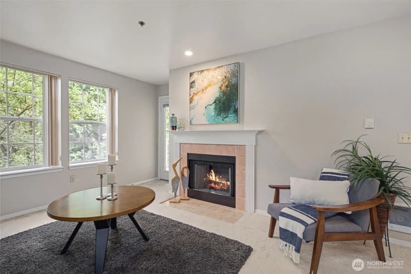 Property photo for 2560 118th Avenue Se #3-201, Bellevue photo 5