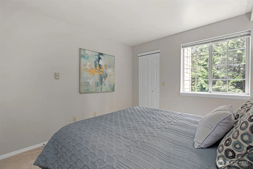 Property photo for 2560 118th Avenue Se #3-201, Bellevue photo 23